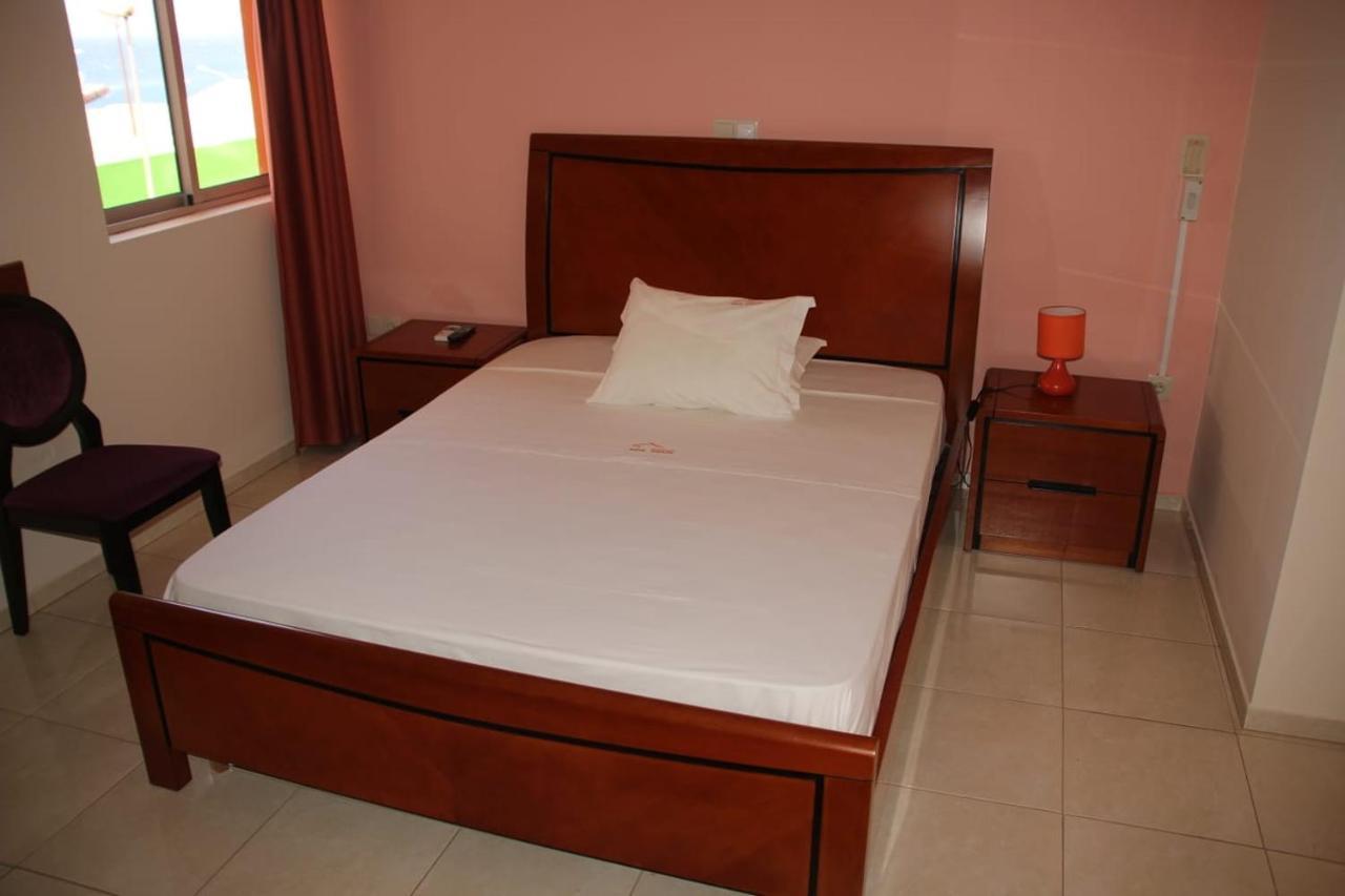 Restaurante Residencial Nova Cidade Porto Novo Екстериор снимка