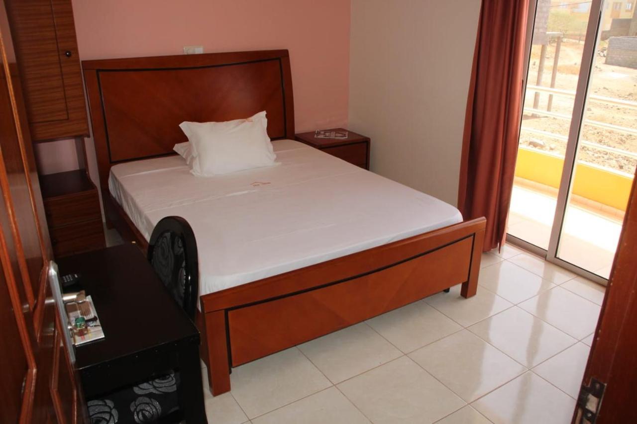 Restaurante Residencial Nova Cidade Porto Novo Екстериор снимка