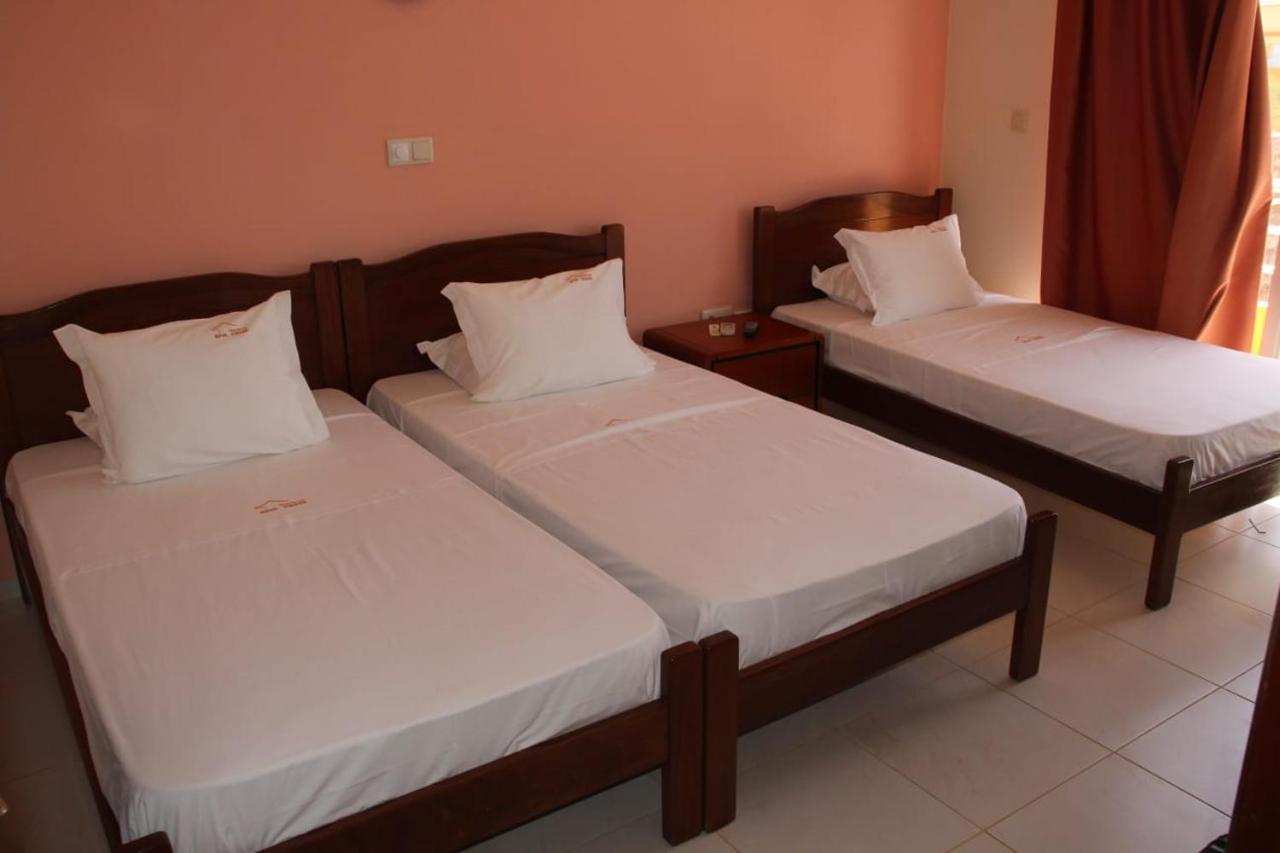 Restaurante Residencial Nova Cidade Porto Novo Екстериор снимка