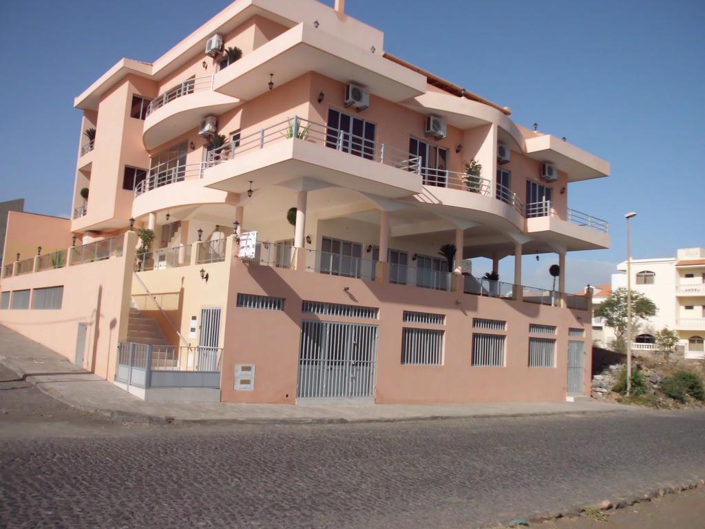 Restaurante Residencial Nova Cidade Porto Novo Екстериор снимка