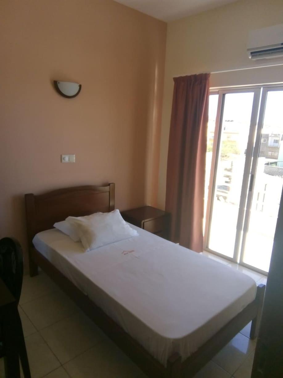 Restaurante Residencial Nova Cidade Porto Novo Екстериор снимка